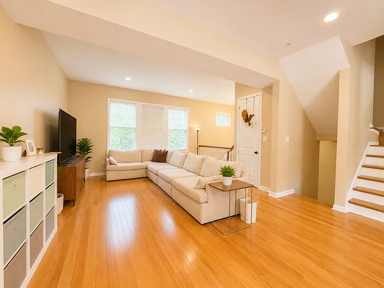292 Venango Trl — Photo 8
