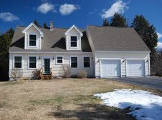 33 Taylor Ln, Gray, ME 04039