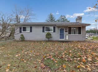 20206 Hubbard St, Livonia, MI 48152