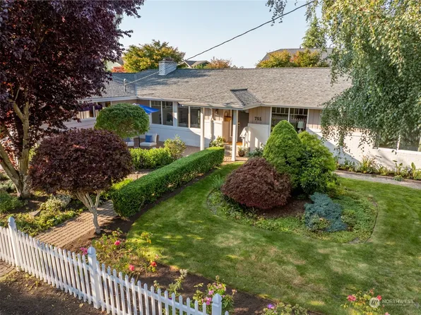 751 Hindley Lane, Edmonds, WA 98020