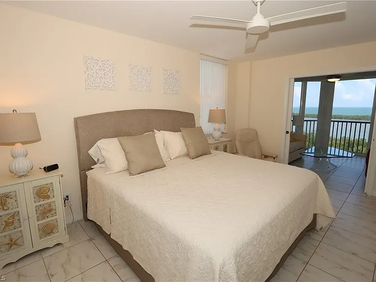 5550 Heron Point Dr #902 — Photo 12