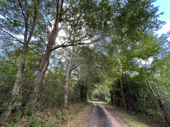 3 McRee Ln, Hazlehurst, MS 39083