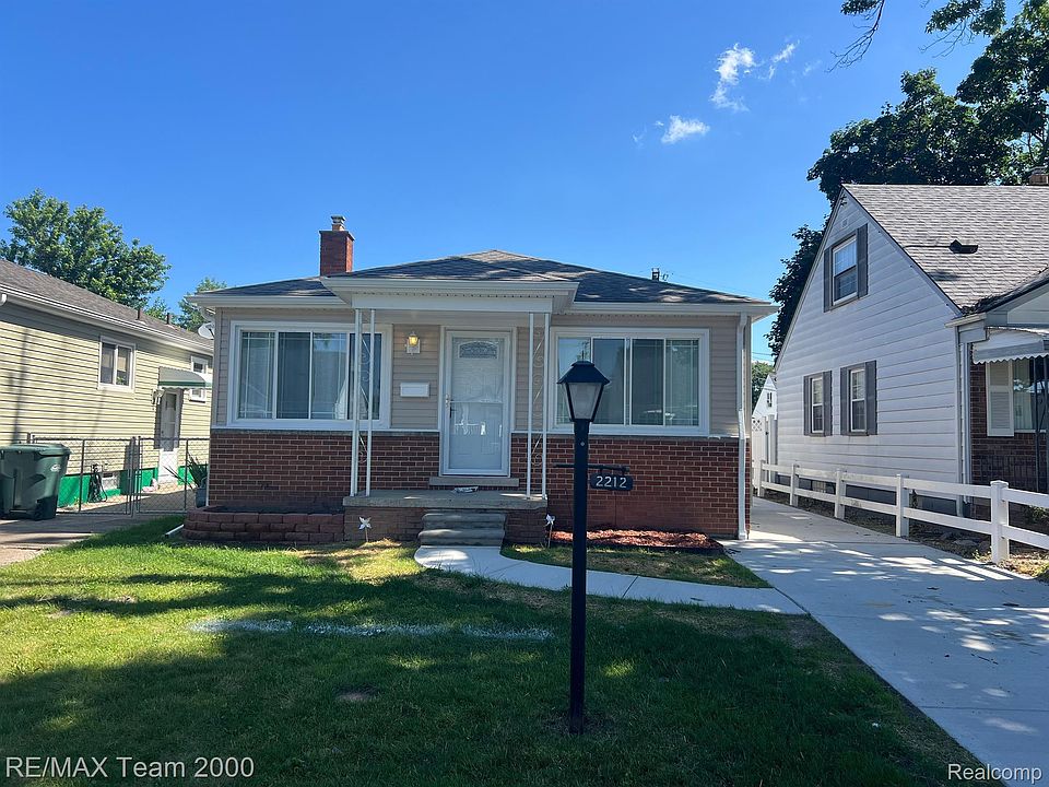 1st image of 2212 Oceana St