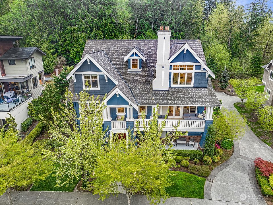 1st image of 3019 NE Harrison Drive