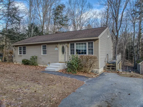 401-401A West St, Winchendon, MA 01475