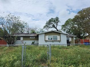 5714 Windyhill Dr, San Antonio, TX 78242