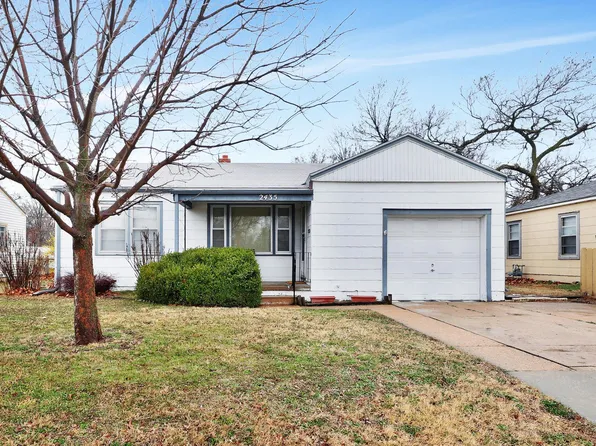 2435 S Hydraulic Ave, Wichita, KS 67216