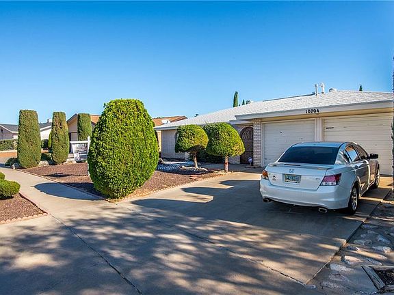 4th image of 10704 Sugarland Dr