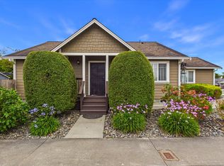 1198 Allie Ct, McKinleyville, CA 95519