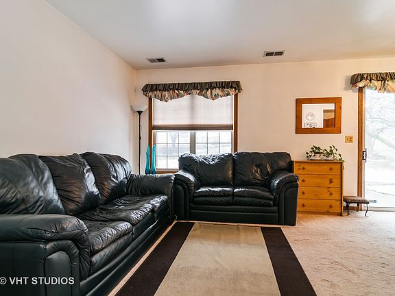 4th image of 369 Winfield Ct #19124