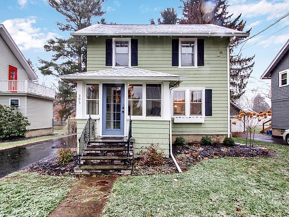 2nd image of 305 Gleed Ave