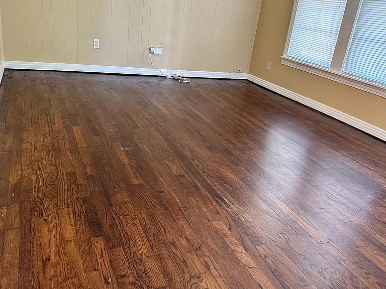 117 N Ash St — Photo 12