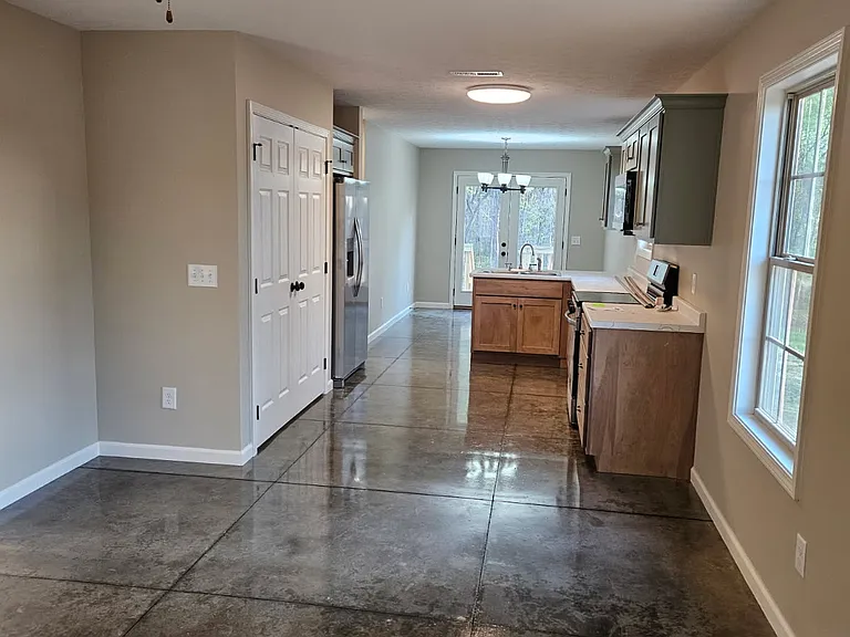 117 White Ln — Photo 12