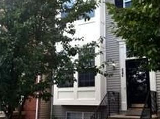 8294 Humphrey Ln, Manassas, VA 20109