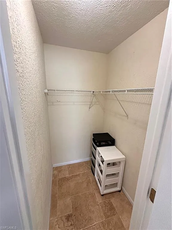 2 bed, 2.0 bath, 1000 sqft, $1,575 — Photo 4