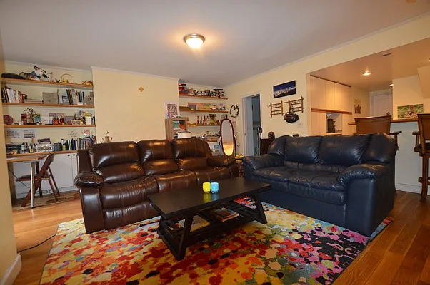 Rented by City Stop Realty | media 2