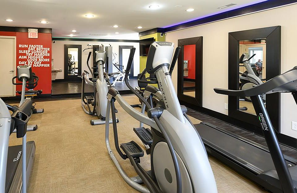 Thornberry Apartments 5460 Bentley Rd West Bloomfield MI Zillow