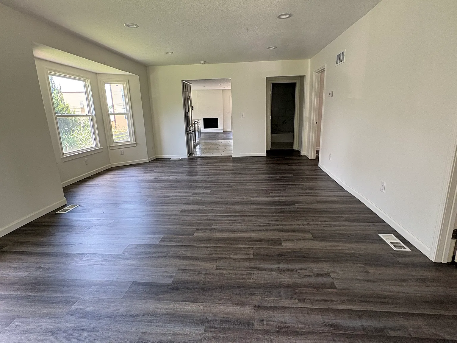 House for Rent West Plaza! — Photo 4