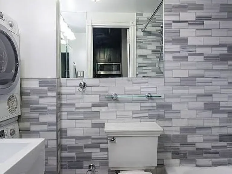 250 Mott St #8 — Photo 4
