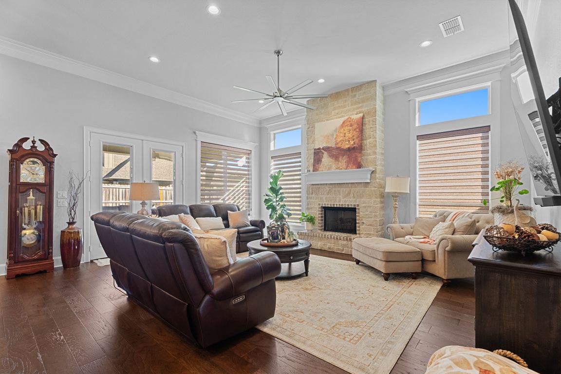 next background image