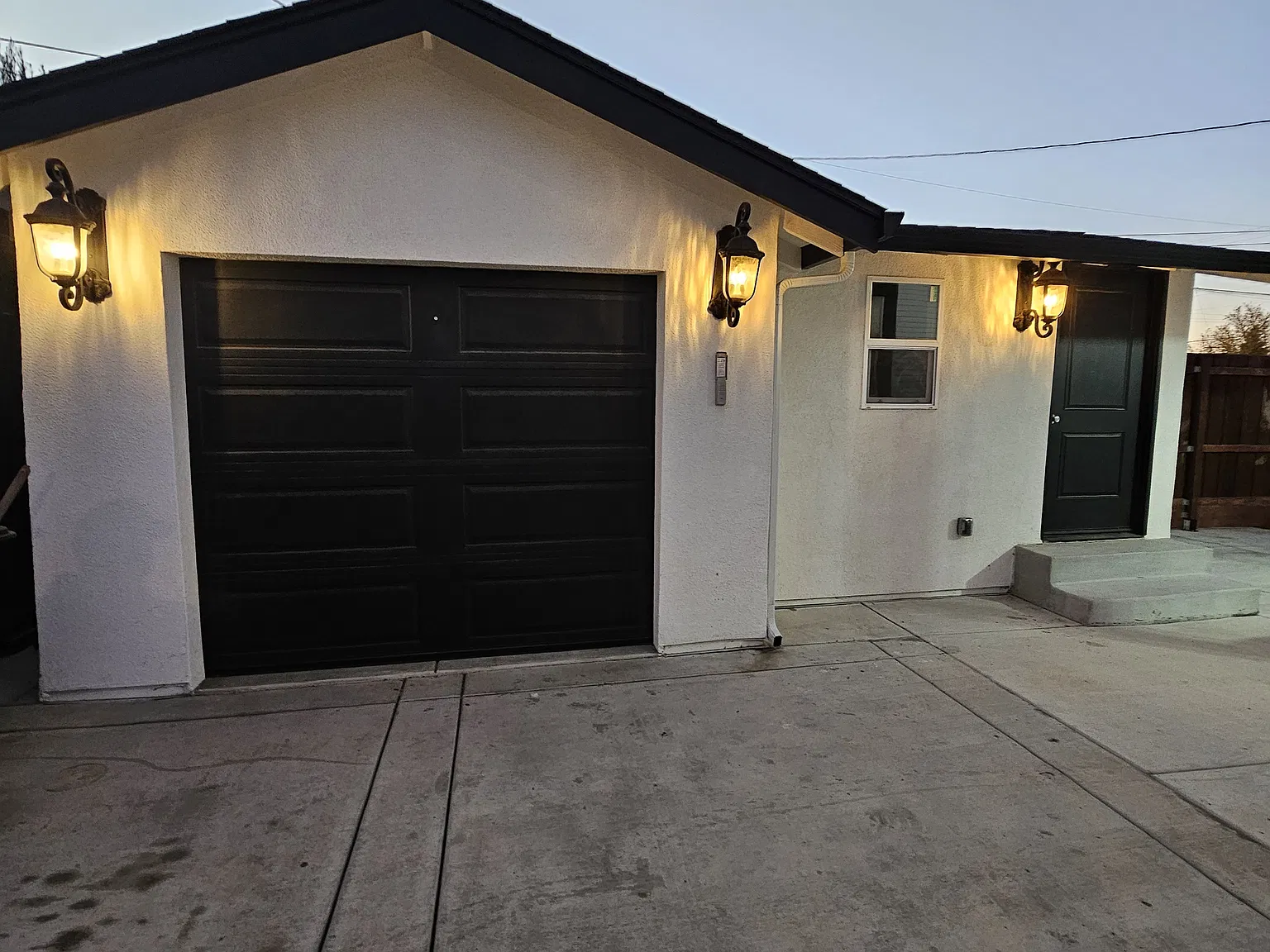 1030 Prune St — Photo 3