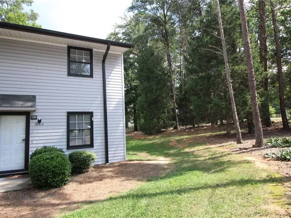 4000-109 S Bend Dr, Winston Salem, NC 27107