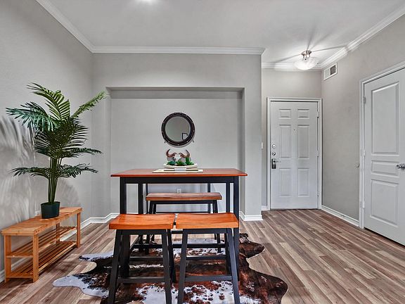 5th image of 2404 N Washington Ave #172