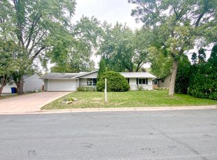 2419 Hillside Rd, White Bear Lake, MN 55110