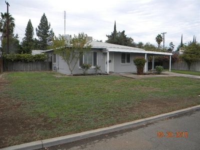 79 E Buckingham Way, Fresno, CA, 93704