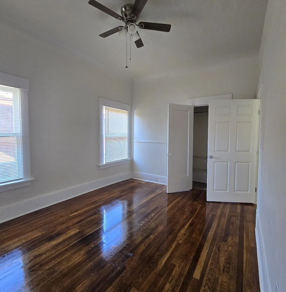 2 bed, 960 sqft, $1,350 — Photo 4