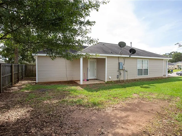 2159 Seasons Ct — Photo 16