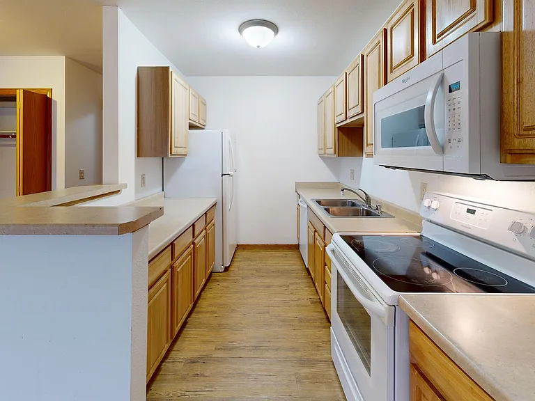 106 N Silver St — Photo 1
