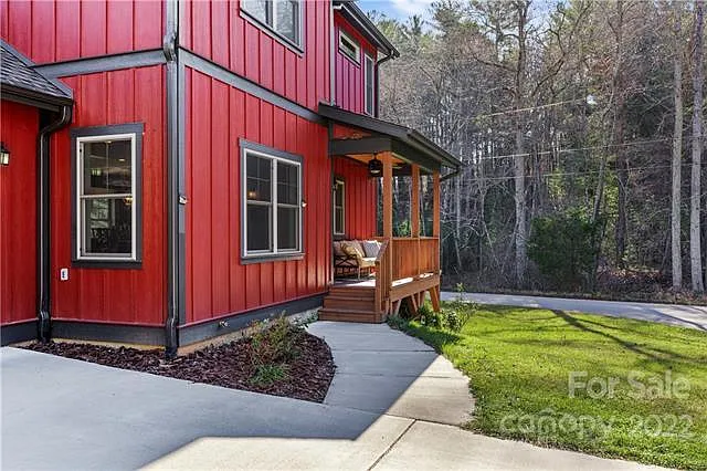 5 Feather Ridge Rd — Photo 7