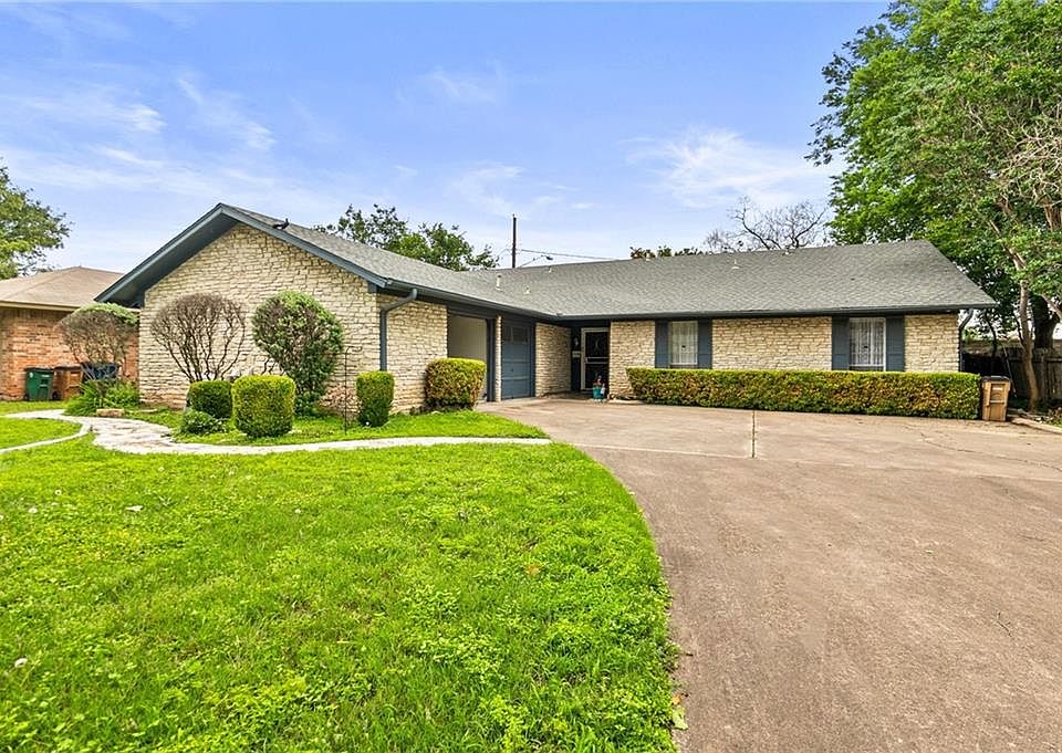 1st image of 2712 Thrushwood Dr
