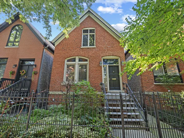 2137 W Moffat St, Chicago, IL 60647