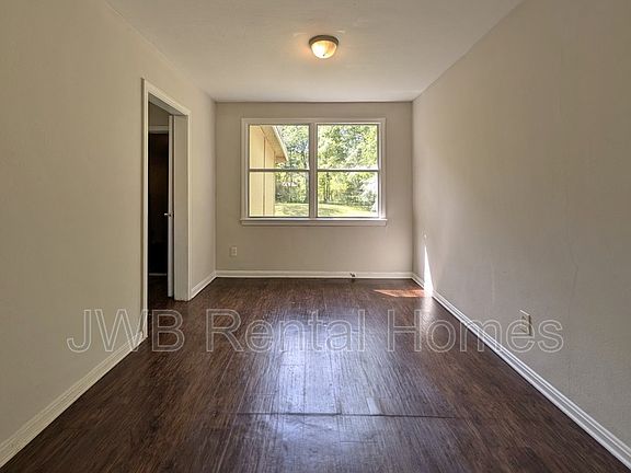 4th image of 3334 Columbus Ave