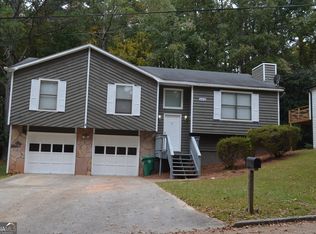 5475 Pepperwood Ct, Stone Mountain, GA 30087
