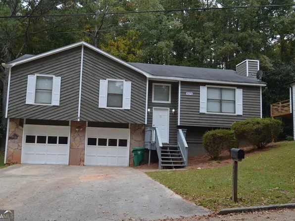 5475 Pepperwood Ct, Stone Mountain, GA 30087