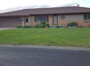 1306 W Randolph St, Roanoke, IL