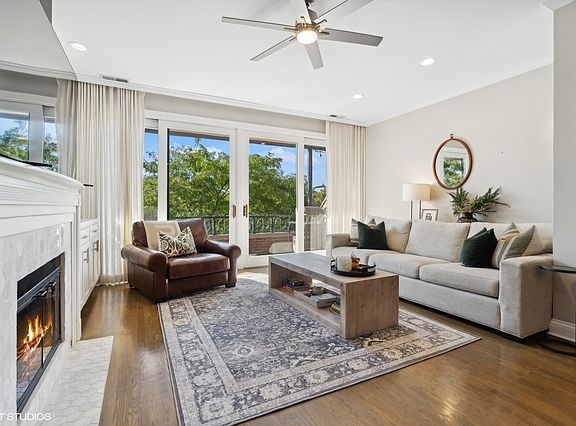 5th image of 2531 N Sheffield Ave APT 2B