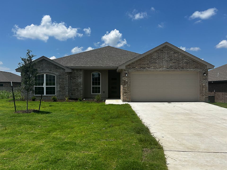 1st image of 1306 Campbelton Dr
