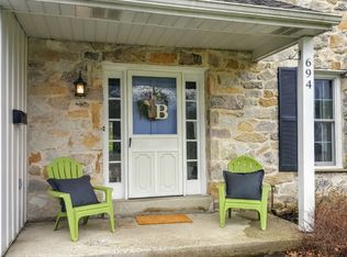 694 W Rolling Rd, Springfield, PA 19064