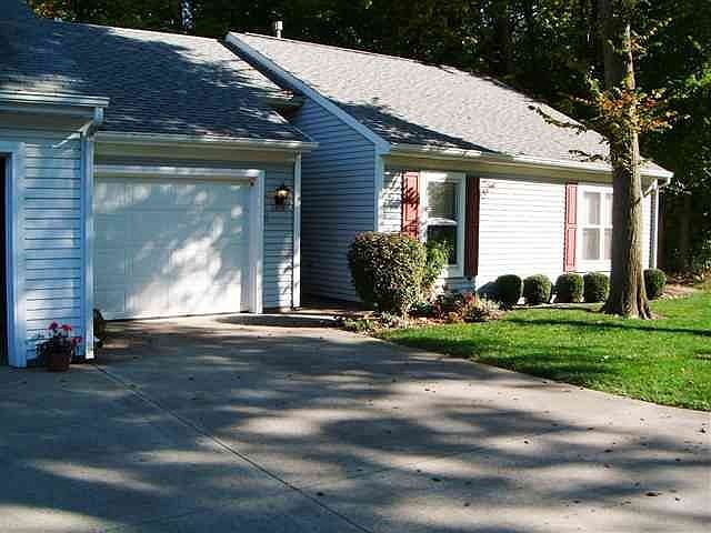 1st image of 1815 Holly Ct