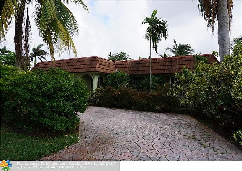 1st image of 640 NW 25th St