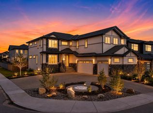 707 180th St SW, Edmonton, AB T6W2S8