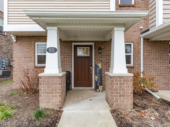 635 Jenny Way, Brighton, MI 48116