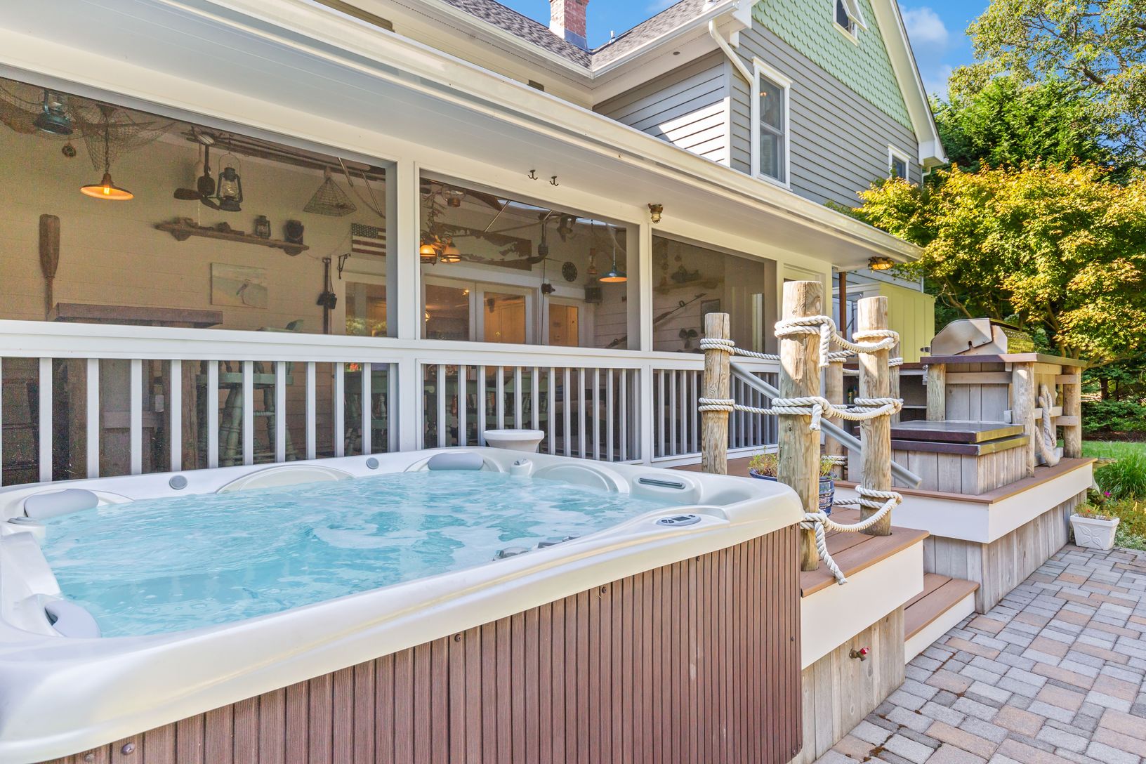  Jacuzzi Spa Reset in Deck Overlooking Patio Area