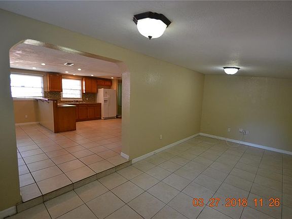 5th image of 3816 E 32nd Ave