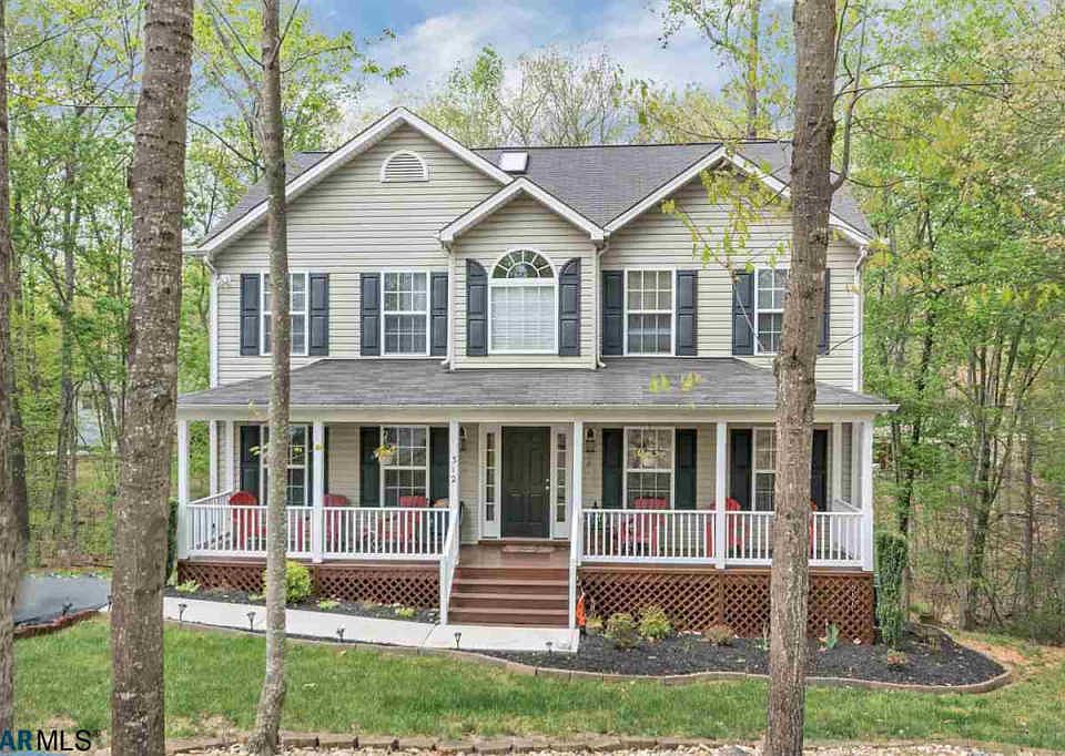 1st image of 312 Jefferson Dr