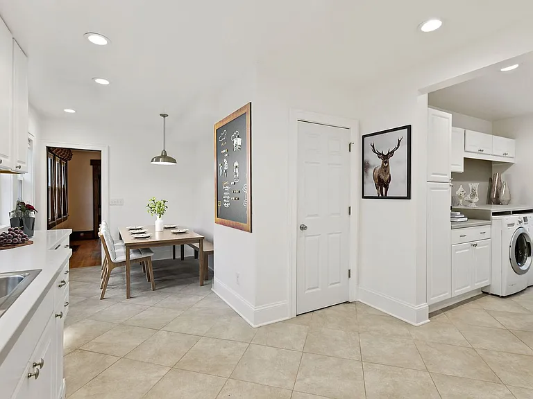 117 Cedar Lake Road South — Photo 3